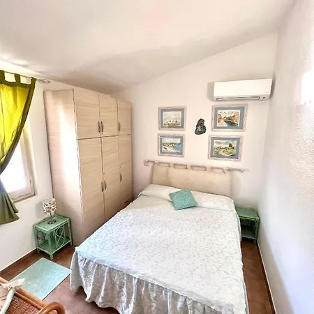 Domus Henricus -threeroom In 400 Meters From The Sea Porto Pollo