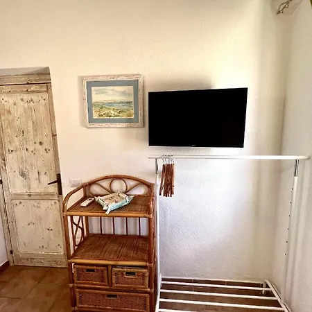 Apartment Domus Henricus -threeroom In 400 Meters From The Sea Porto Pollo