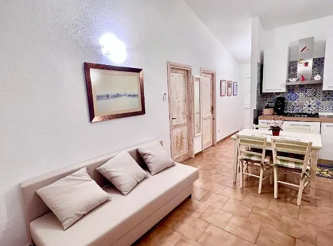 Domus Henricus -threeroom In 400 Meters From The Sea *