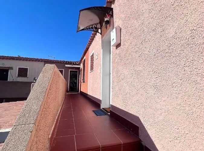Lejlighed Domus Henricus -threeroom In 400 Meters From The Sea Porto Pollo